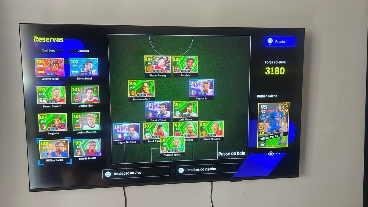 Conta Efootball 27 ps4/PS5 com Romário, TOTTI, ROONEY, SILVESTRE E +100