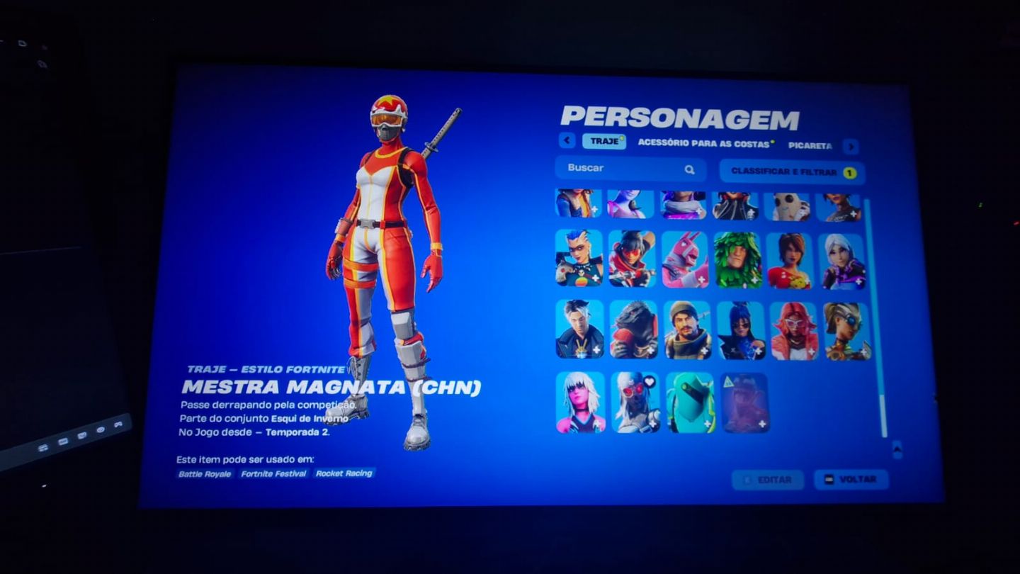 CONTA DE FORTNITE COM 150+ SKINS E PICARETAS TRYHARDS (INCLUSO ASTROWORLD)