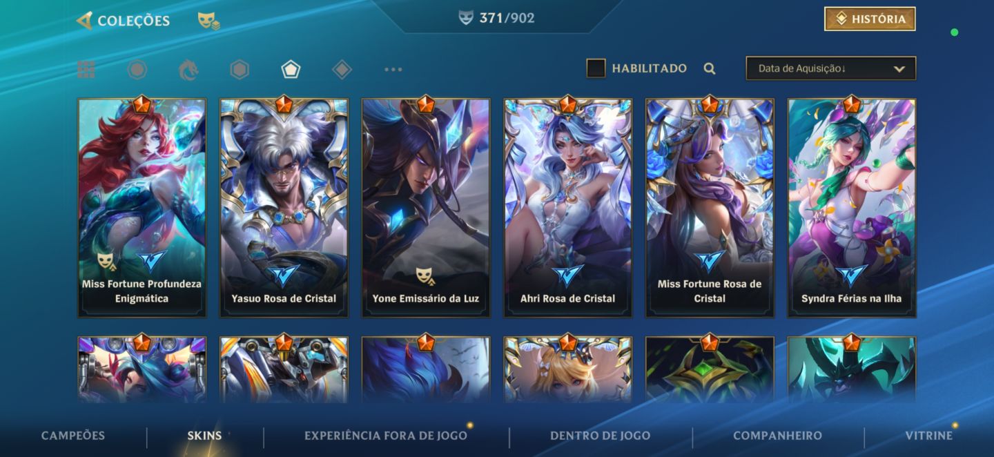Conta main mid mas com muitas outras skins de outras rotas