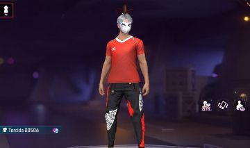 Conta de free fire nível 65, em alto nivel