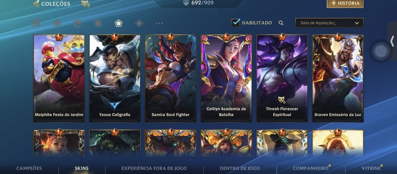 Conta Premium com 692 Skins