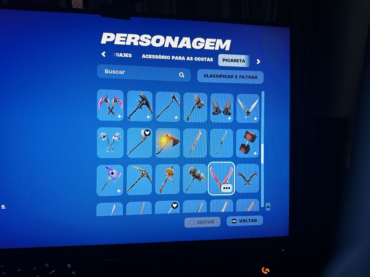 Conta Fortnite!!+200 skins/picareta rara/danca rara/ikonik/glow