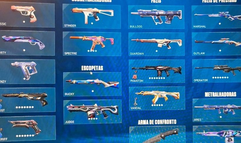 Conta Valorant com 3 skins Vandal e sherife kuronami