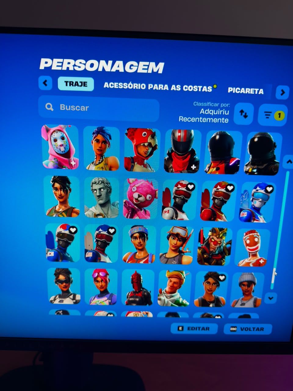 CONTA DE FORTNITE RARA MINTY AXE, TRAVIS, PICARETA KRATOS E MAIS