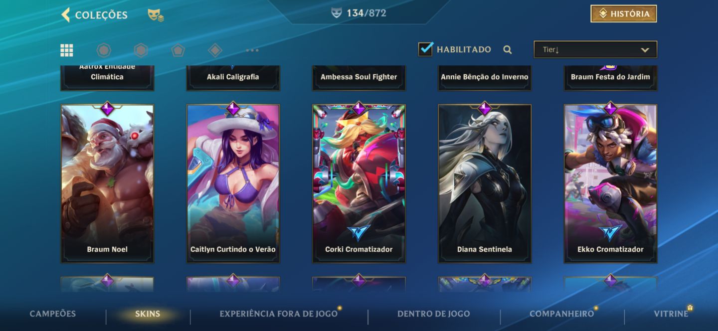 Conta 134 skins e 4 míticas