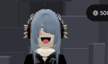 Conta feminina roblox.