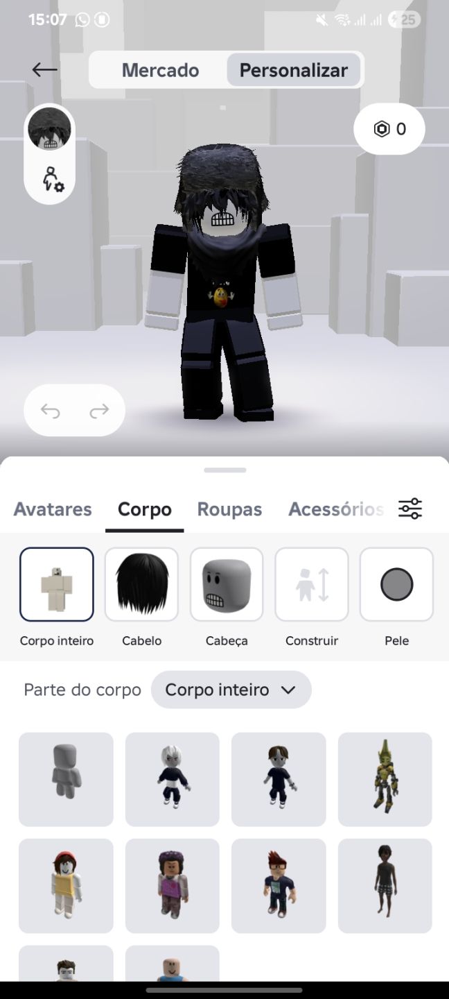 Conta de Roblox 2023 com vários itens