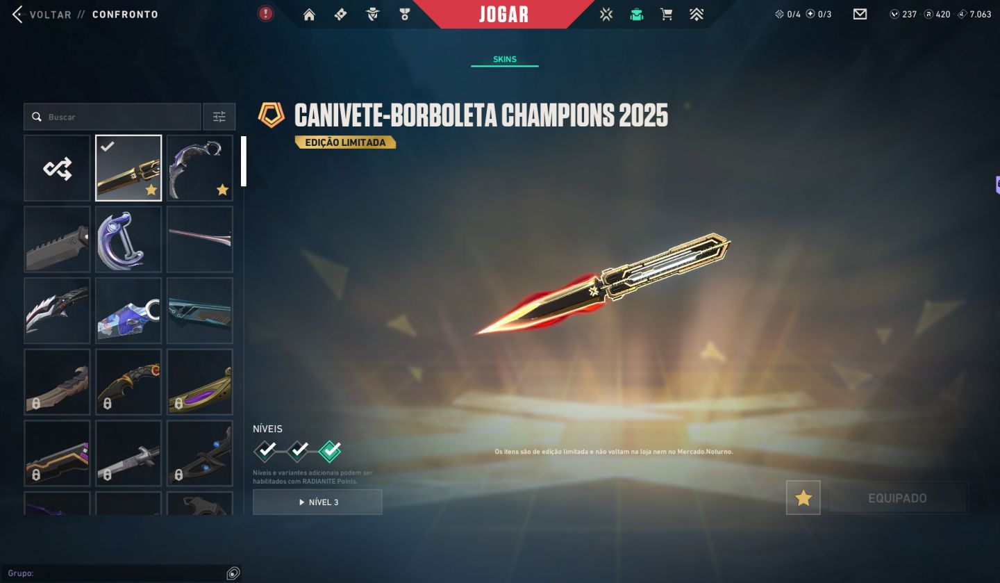 Conta antiga de valorant com muitas skins de loja e passe +chaveiros