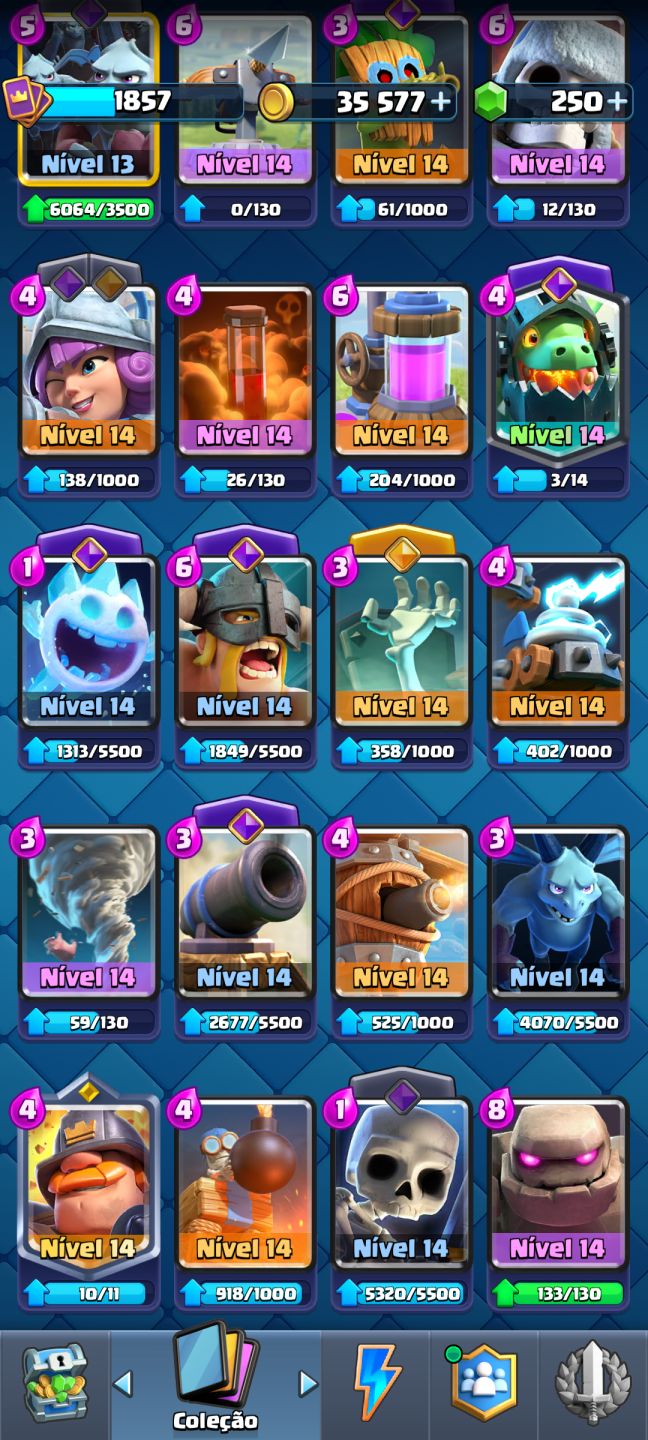 Conta de Clash de 8 anos com muitas evoluções e heróis!!