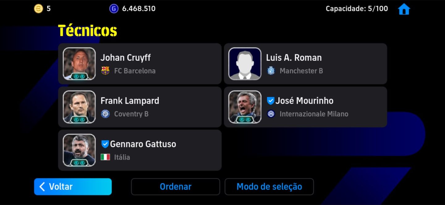 Conta de efootball Full muito rara, 2350 de força, com varios epics