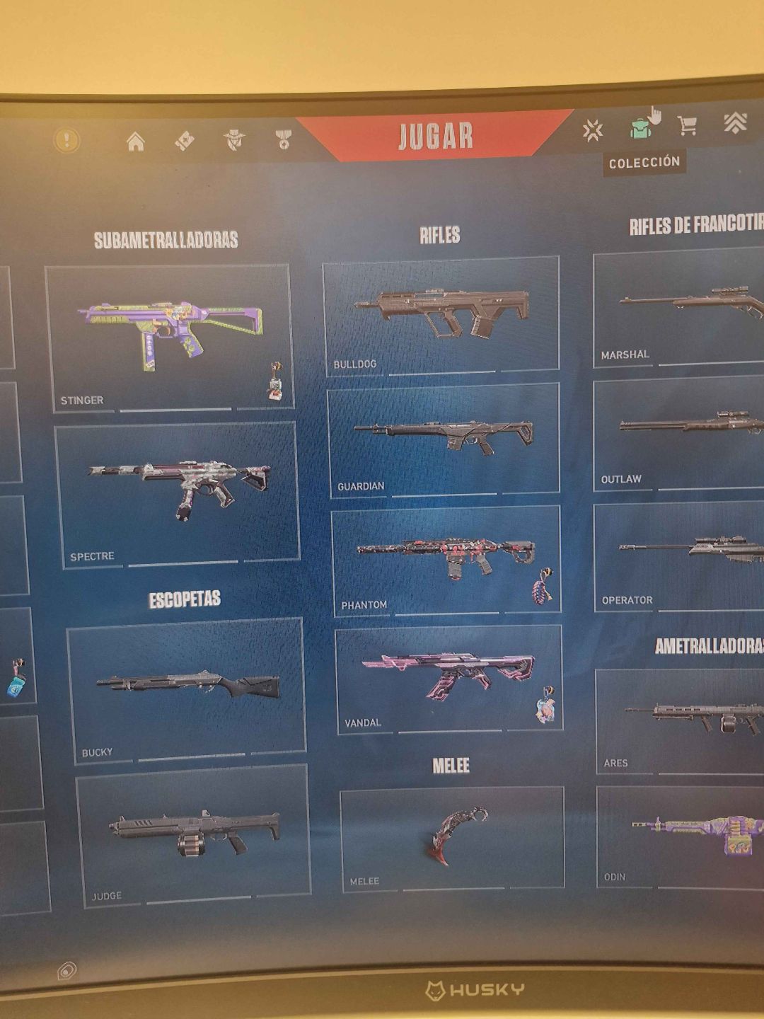 Conta de valorant pea elo ouro 3 com skin de faca, vandal, phantom e spectrre