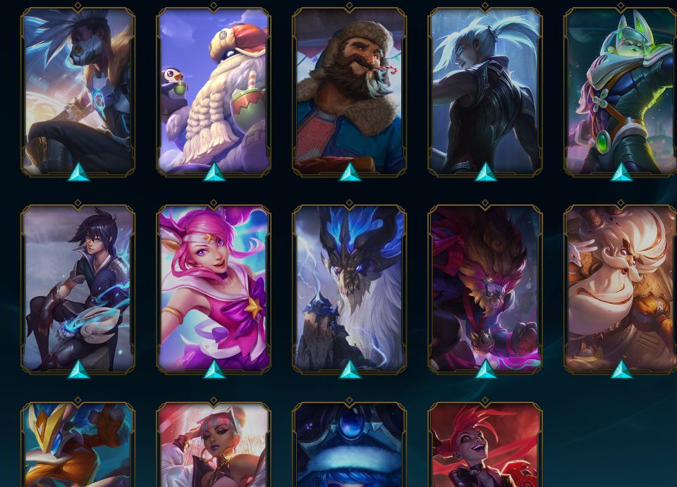 Conta de League of Legends, 192 skins, diamante 4