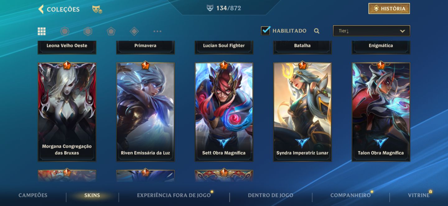 Conta 134 skins e 4 míticas