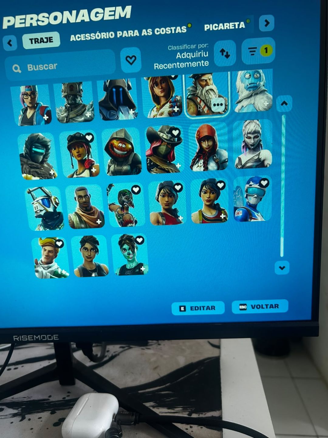 Conta rara de Fortnite, passe a partir do capitulo 6 em diante.