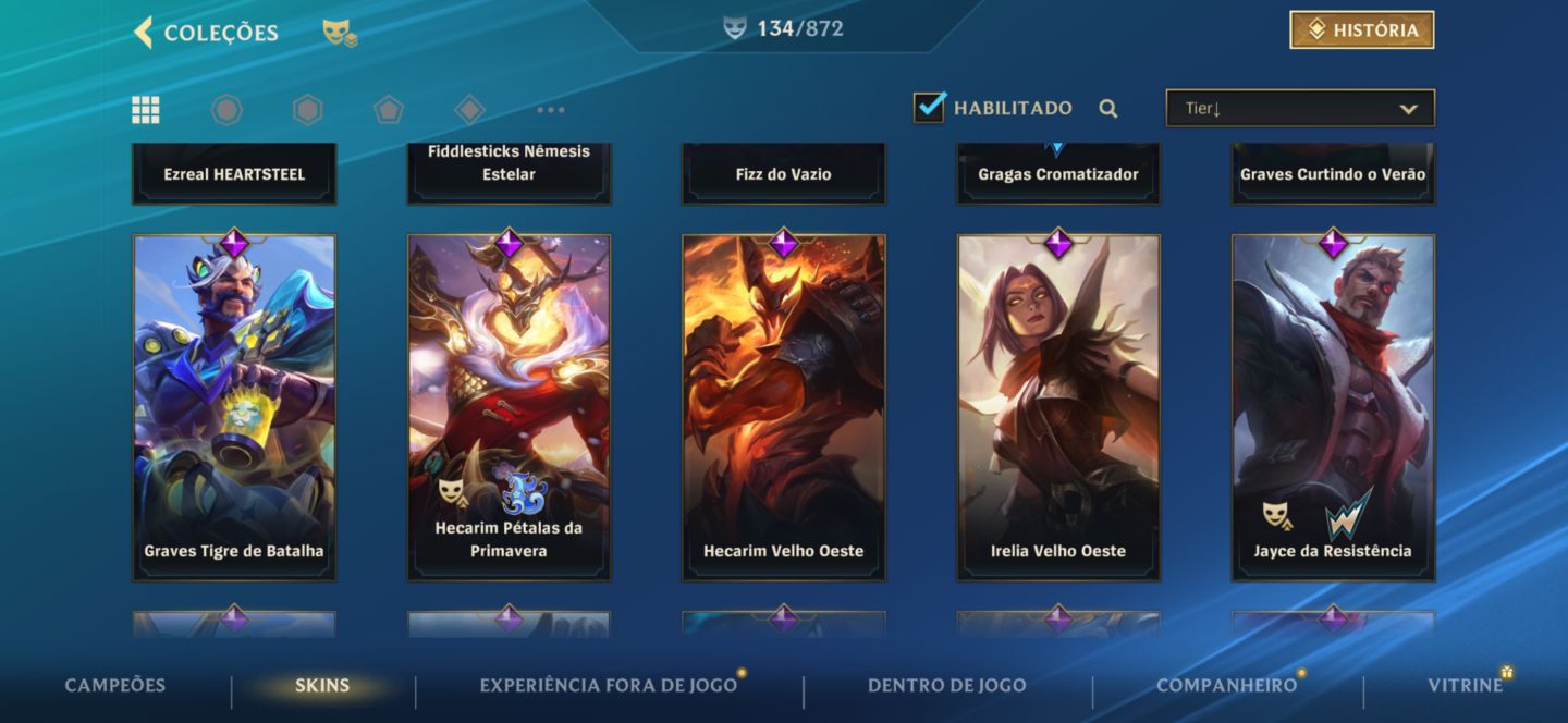 Conta 134 skins e 4 míticas