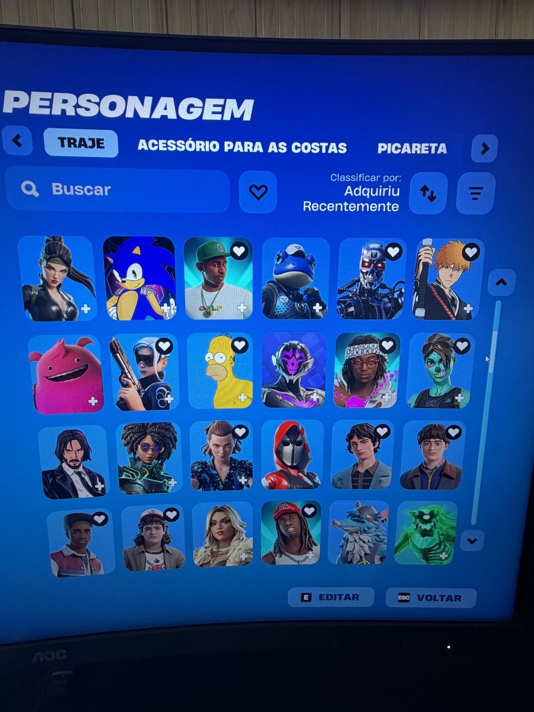 CONTA FORTNITE COM LARA CROFT - 2K DE NIVEL CARREIRA - TOTALMENTE ALTERAVÉL