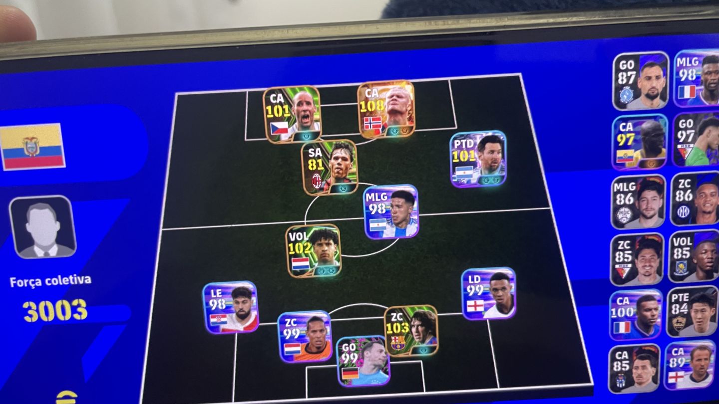 Contas baratinhas de Efootball móbile,com jogadores bons