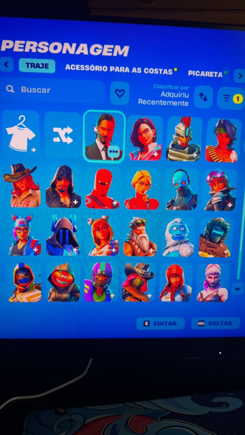 CONTA FORTNITE COM DADOS E PERSONAGENS RAROS