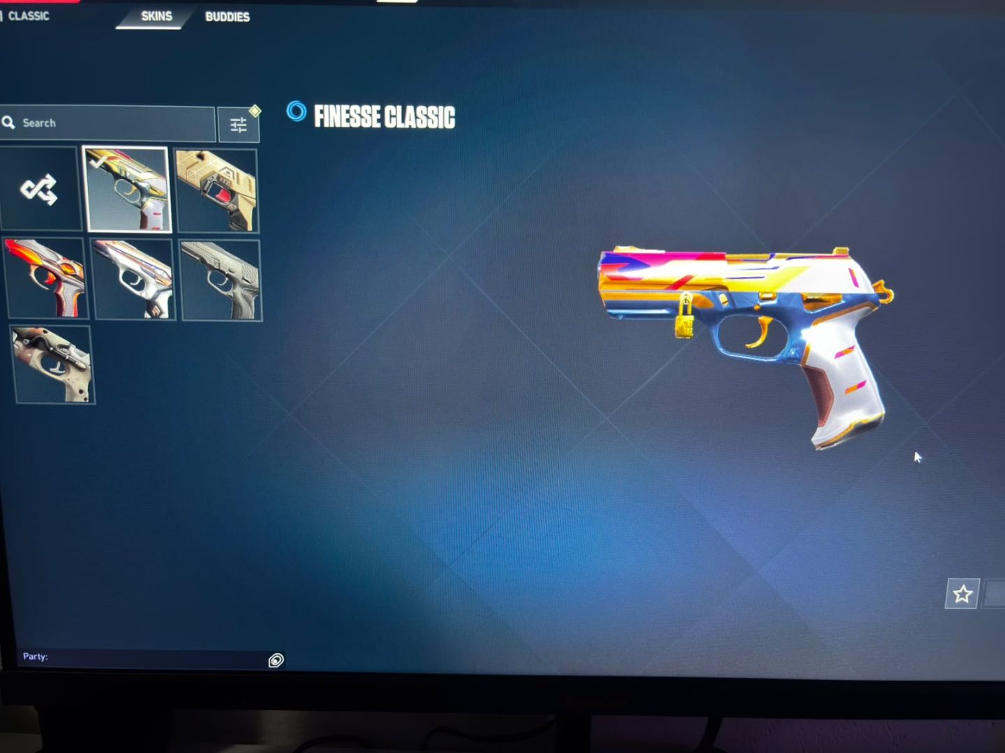 Conta de Valorant a venda, único dono, muitas skins, preço negociavel!
