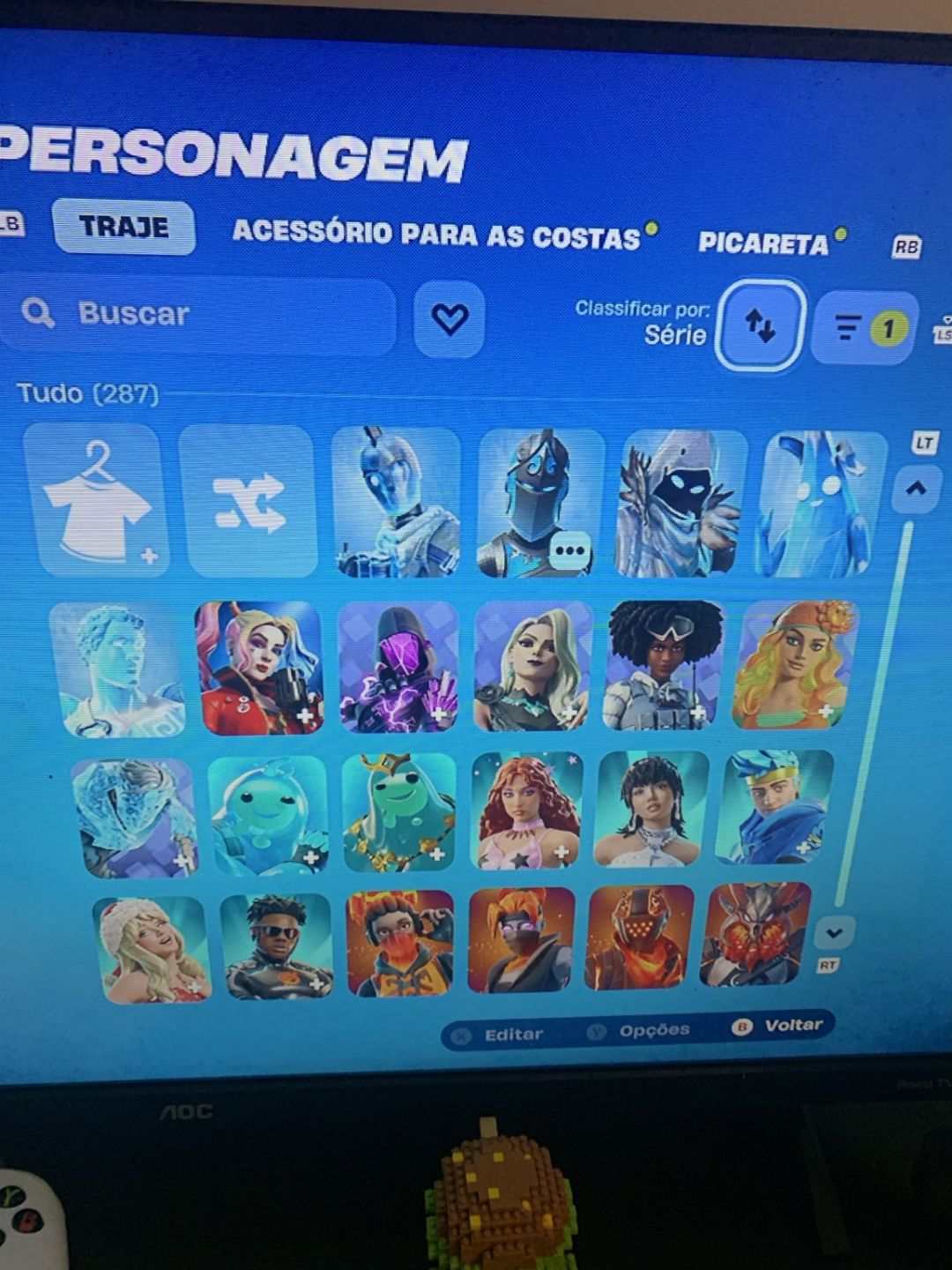 Fortnite: 287 skins, 279 picaretas, 211 asas-delta. Passe C1S6! Slv mundo vbucks