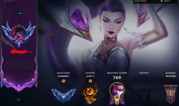 Conta de lol com muitas skins e com skins no valorant