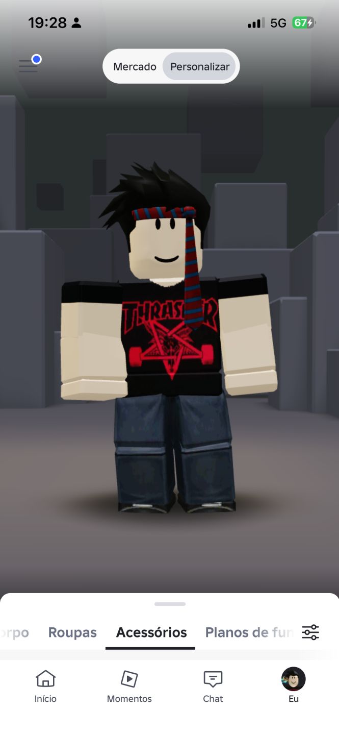 Conta de Roblox com bastante skin masculina e Feminina