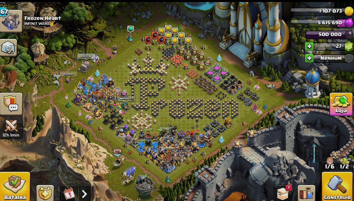 CV 18 BEM UPADA, COM PAISAGEM LENDARIA E ALGUMAS SKINS DE HEROIS LEGAIS.