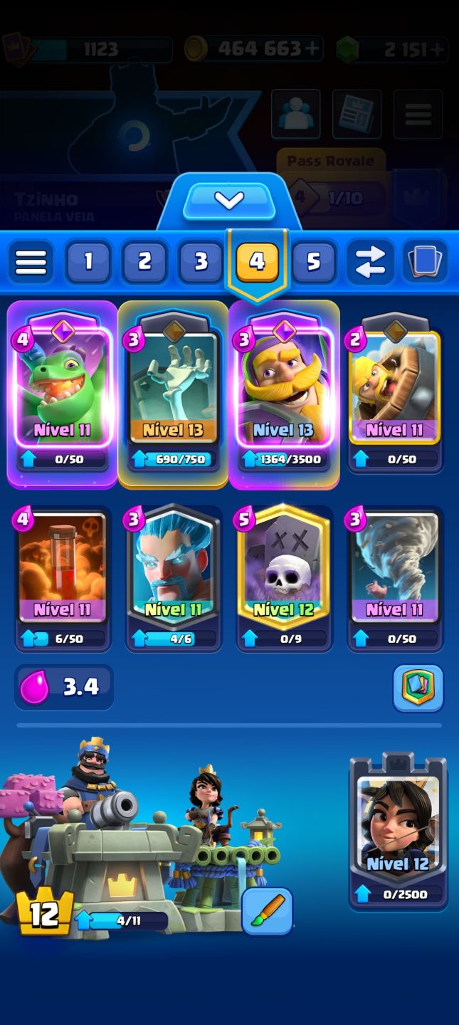 Conta de clash royale com diversas evoluções