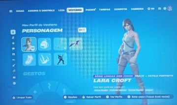 Conta focada na Lara Croft + brindes