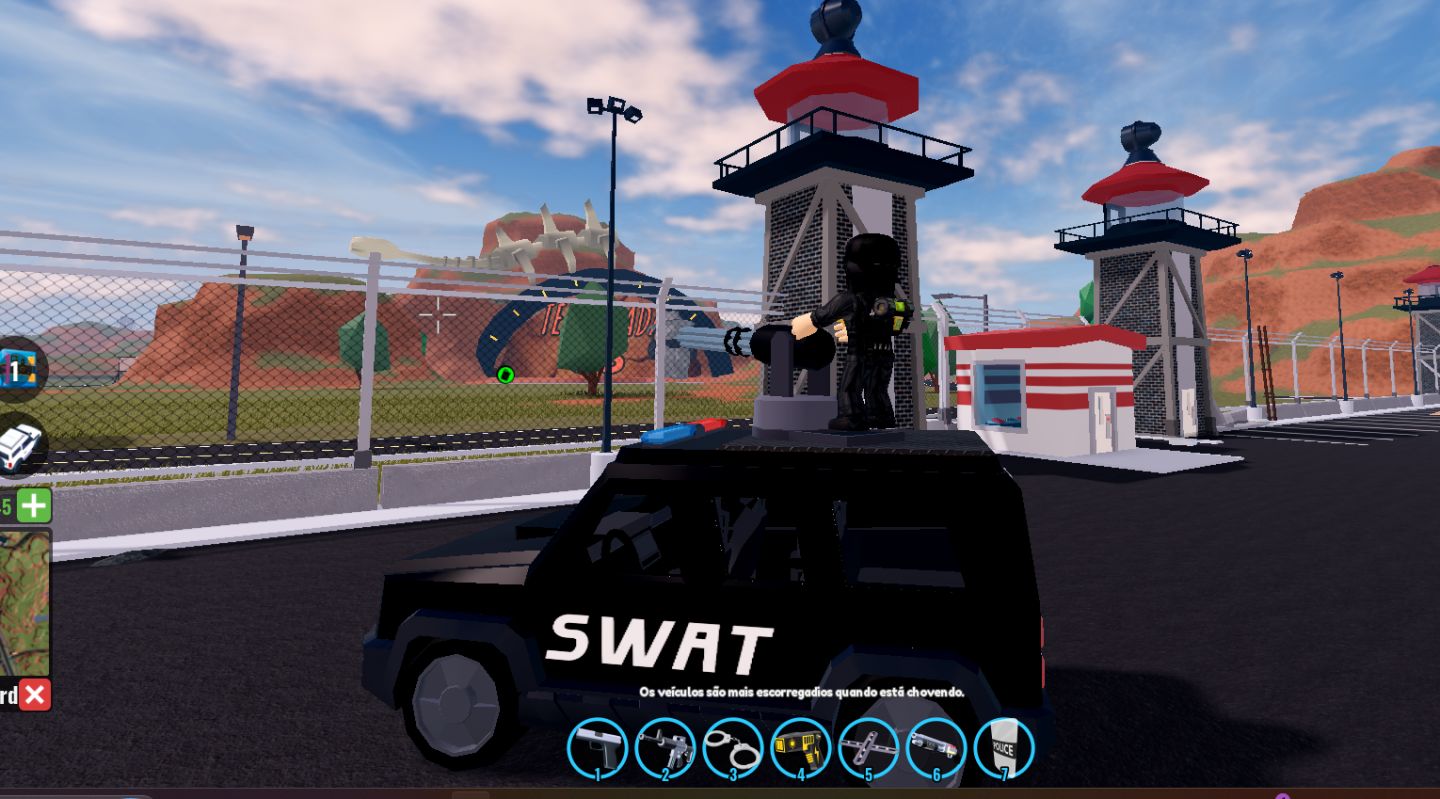 Conta Roblox criada em 2013 com diversos jogos, olhe bio para ver inf dos jogos