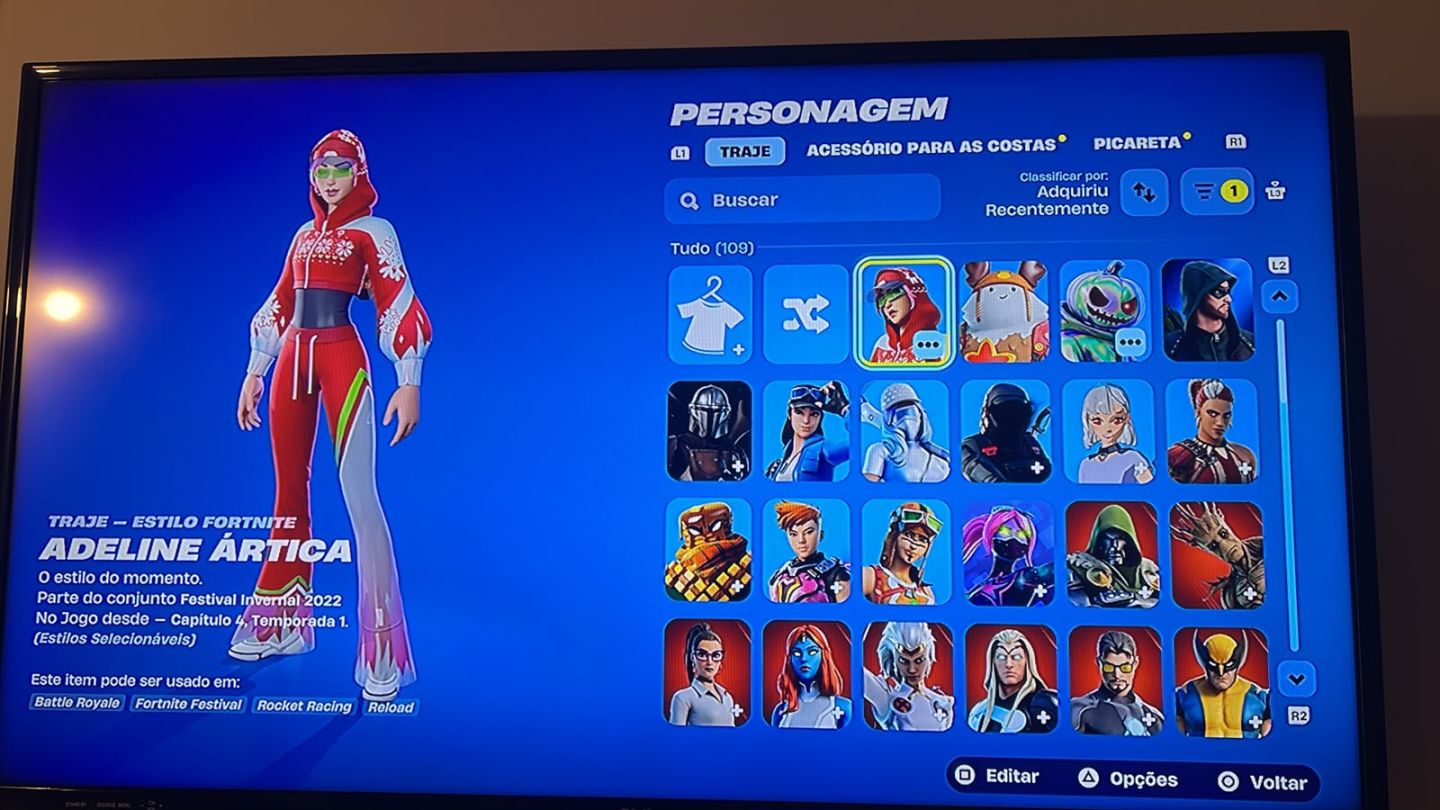 Conta fortnite com salve o mundo antigo ,rara com mais de 100 skins 2000 gastos