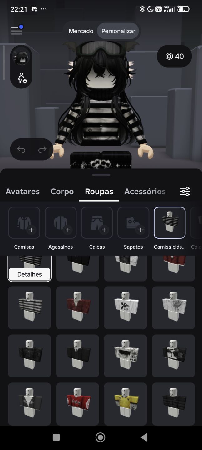 Conta de Roblox com várias skins