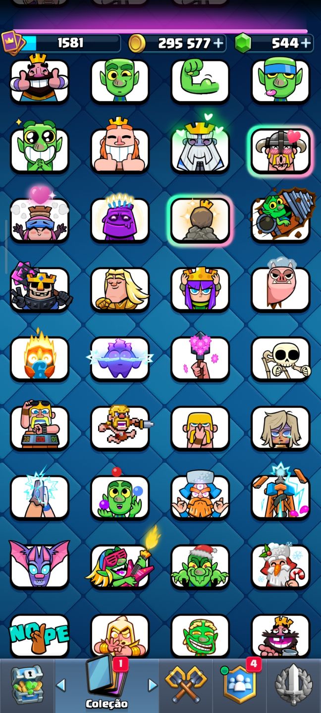 Clash Royale maior campeão 14k de troféus emotes raros