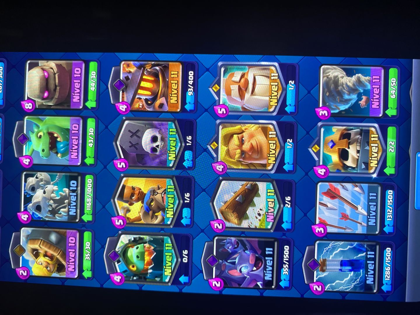 Conta de Clash Royale quase 9k de troféus e pekka nvl 15