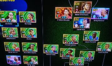 Conta Efotball com várias lendas Playstatiion