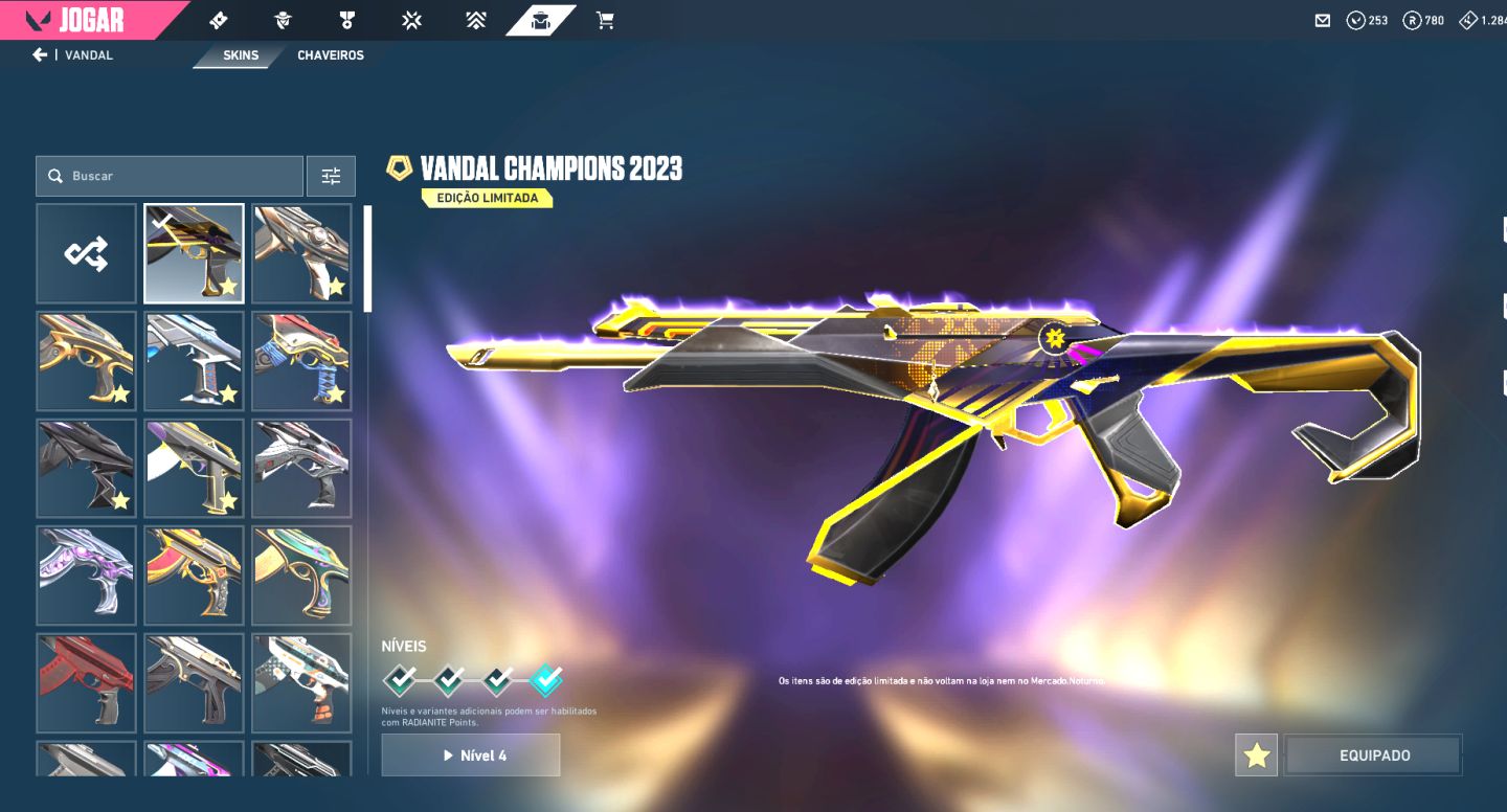 Conta com skins 2023 e 2024 Champions e R$1600,00 gastos