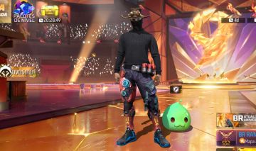 Conta de ff (free fire) com passe steampunk + ump e xm8 atributada