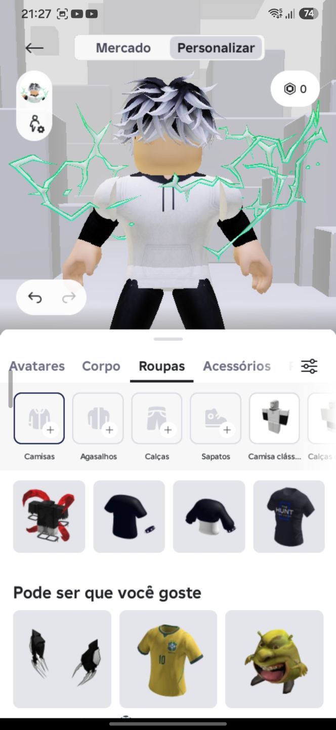 Conta de Roblox cheia de skins e itens raros