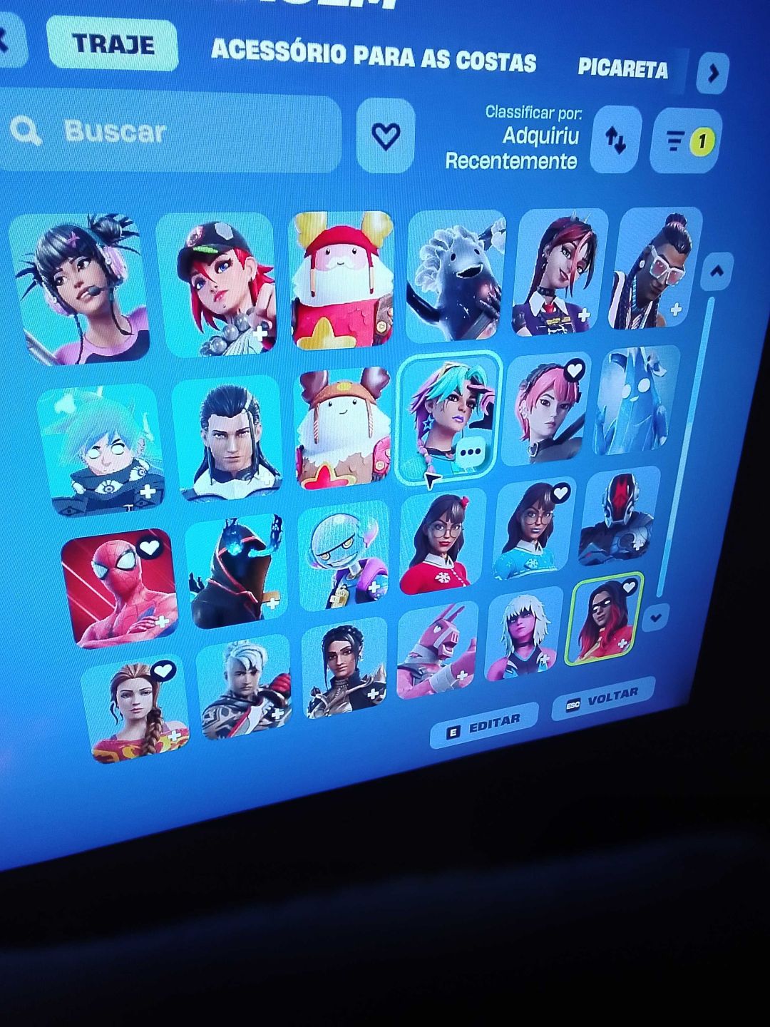 CONTA DE FORTNITE MUITO RARA COM 58 SKINS E VARIAS PICAREATS E ETC.........
