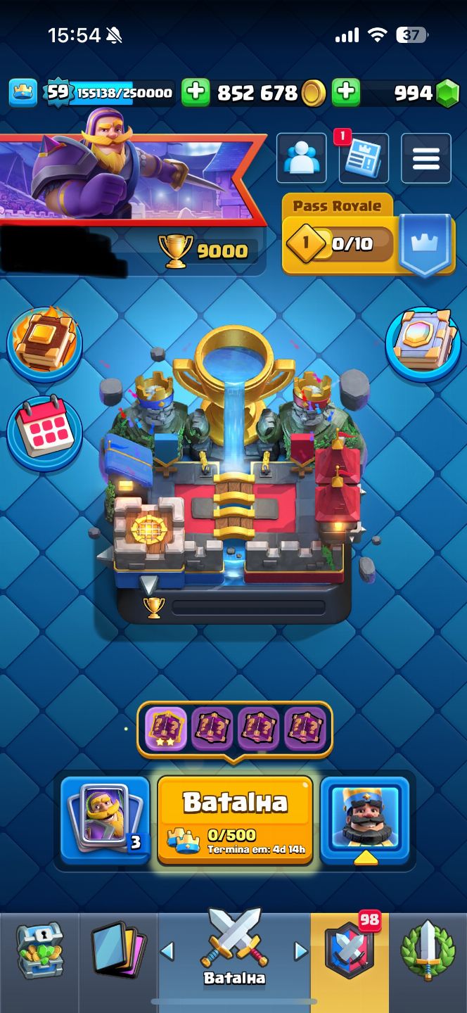Conta Clash Royale conta com o máximo de troféus possível (9000)