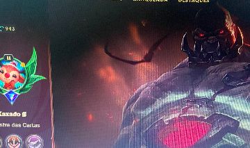 Conta de LoL antiga(2013) 600 skins com muita raridade