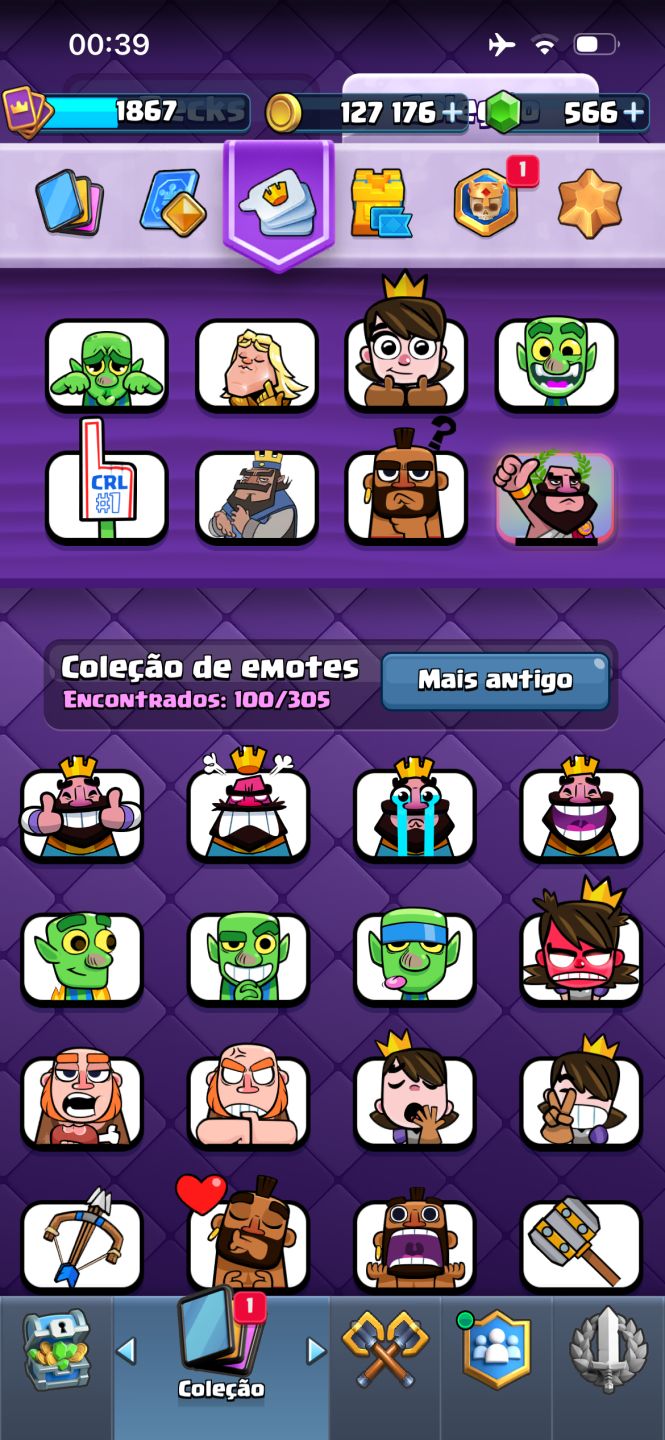 Conta com muitas cartas nível máximo