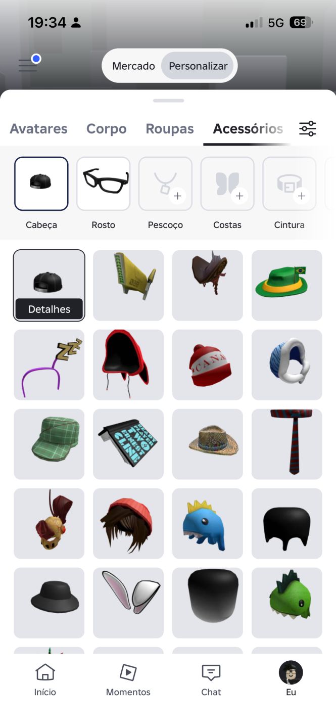 Conta de Roblox com bastante skin masculina e Feminina