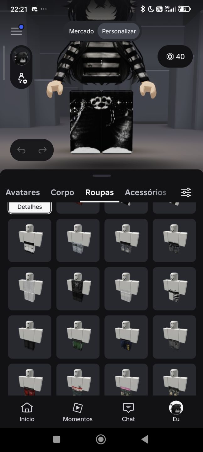 Conta de Roblox com várias skins