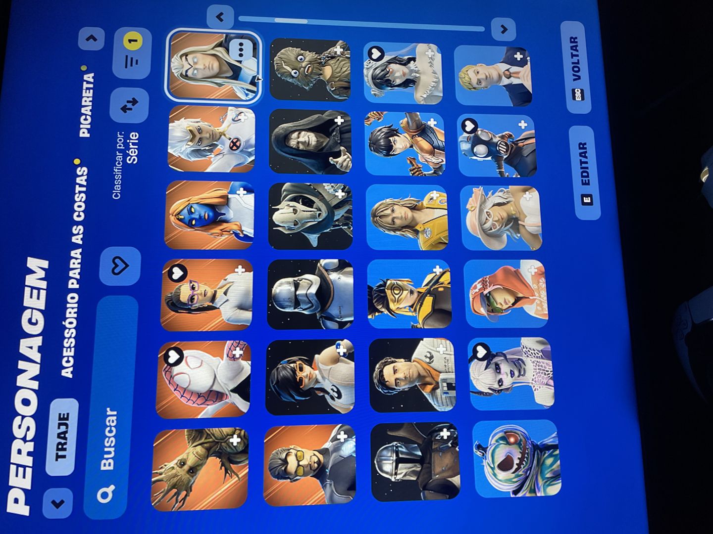 Conta de Fortnite com mais de 300 Skins!