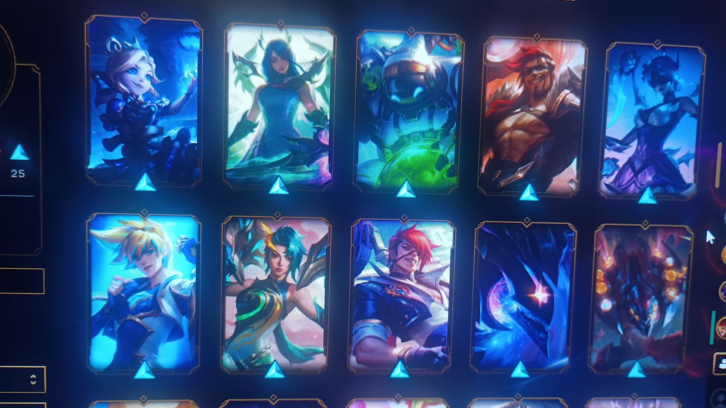 Conta Full acesso 97 skins incluindo mordkaiser sahn uzal 56 mil essência azul
