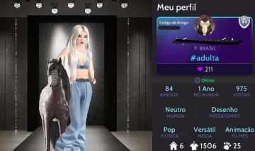 Conta Avakin Life Feminina com itens Crowns