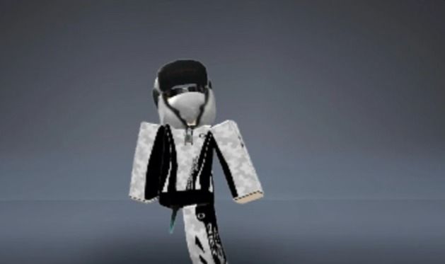 Conta de roblox com mais de 80k de robux gasto com coroa 8 bits e korblox