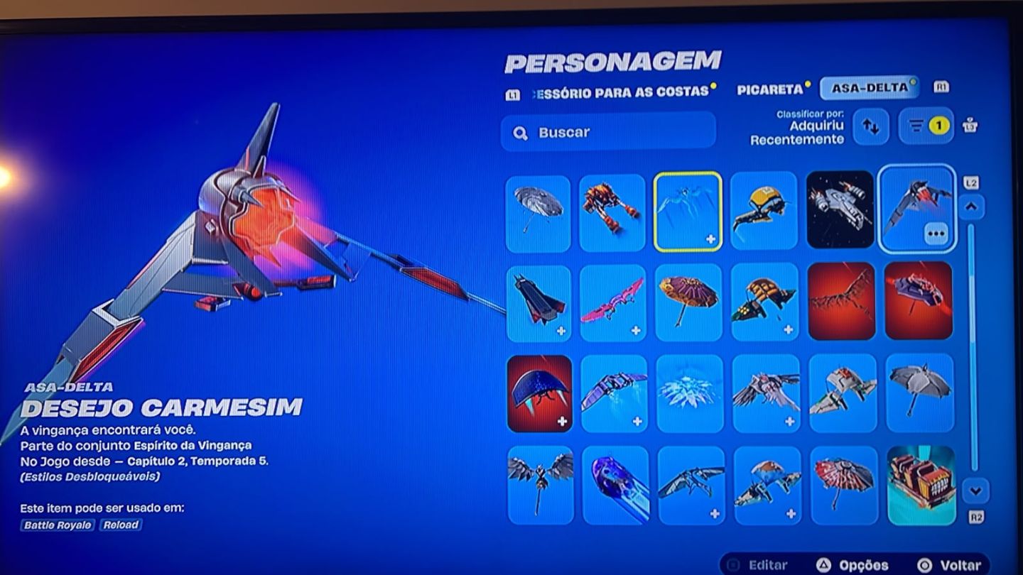 Conta fortnite com salve o mundo antigo ,rara com mais de 100 skins 2000 gastos