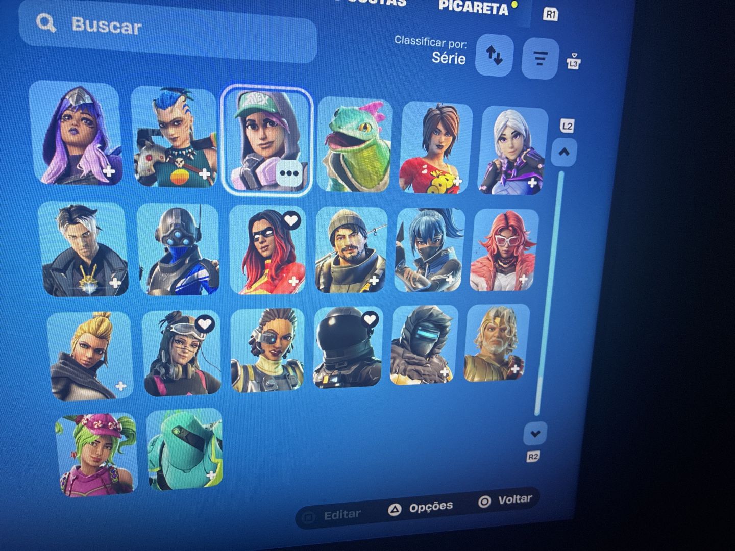 Conta FORNITE, Temporada 2 + minty + glow + leviatã + 212 skins e 234 picaretas